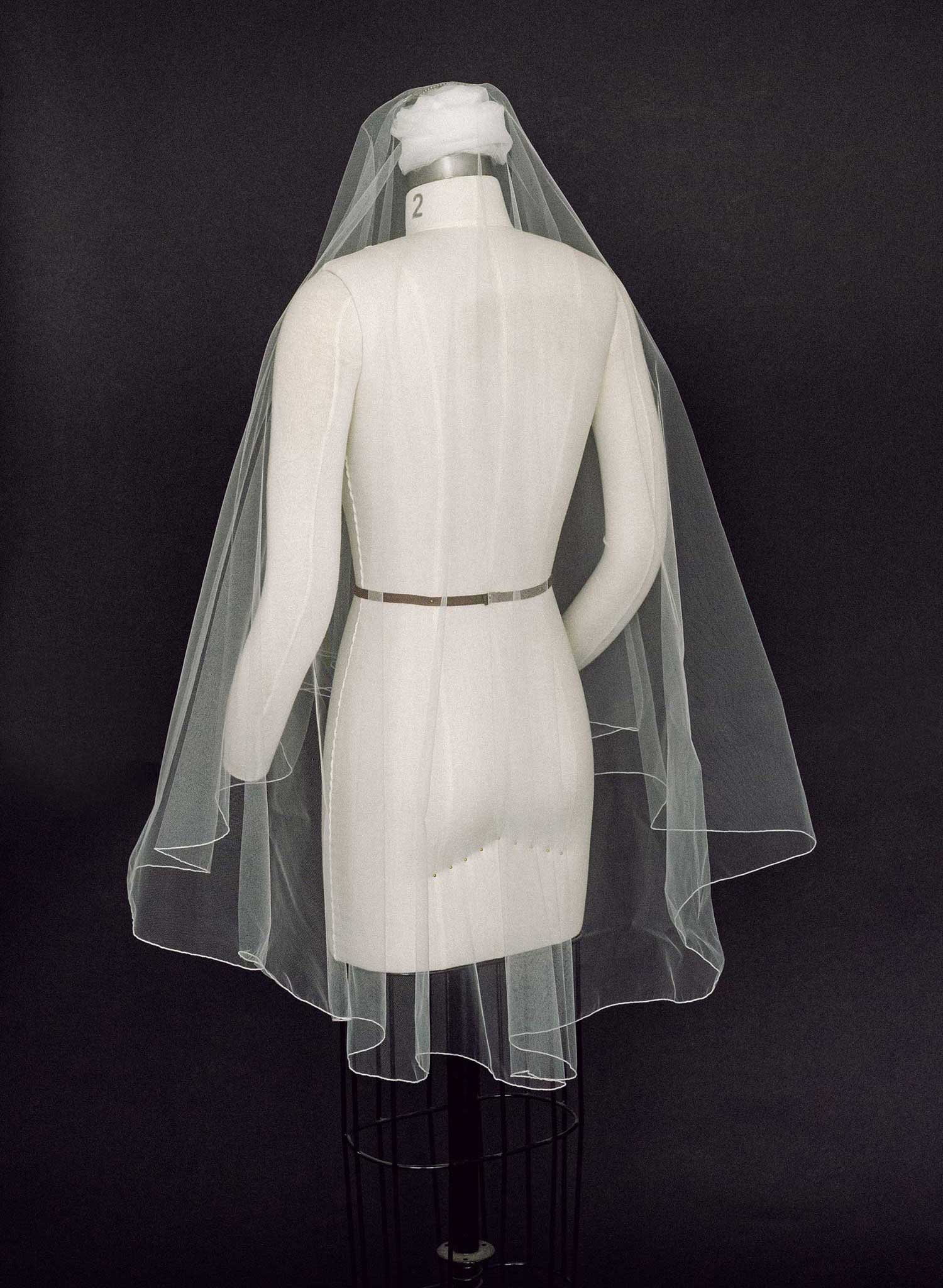 simple merrow edge white tulle wedding veil, twigs & honey