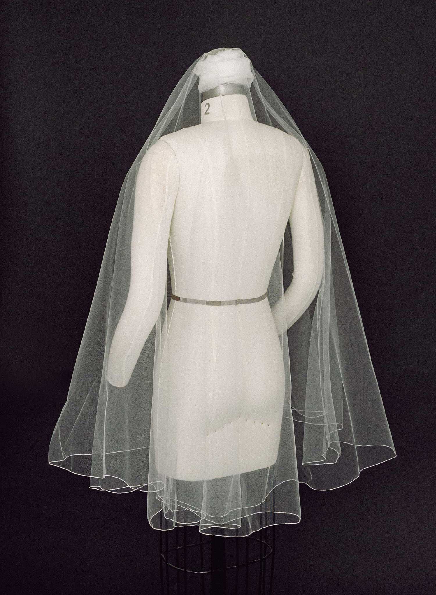 simple merrow edge white tulle wedding veil, twigs & honey
