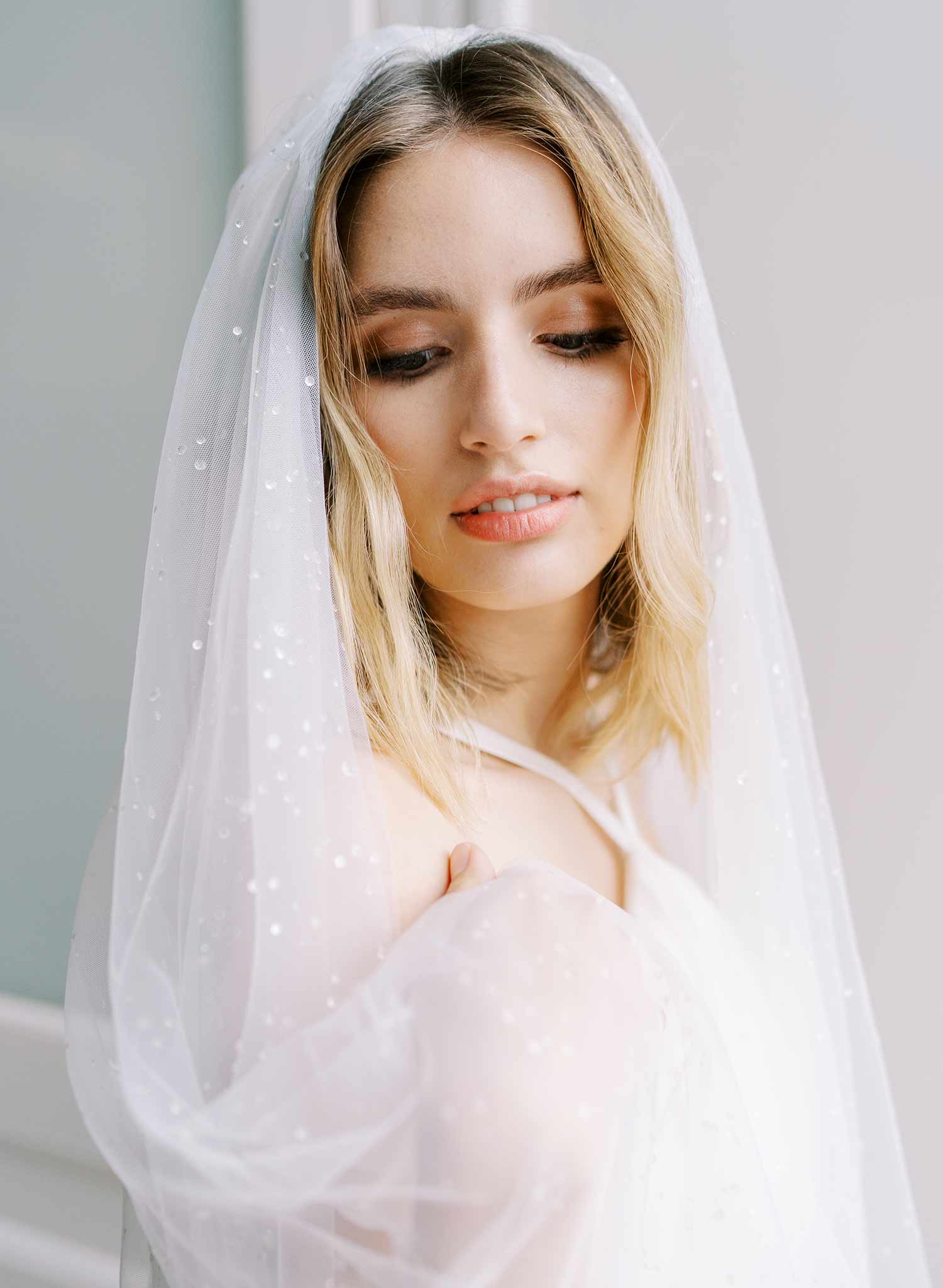 clear droplet white tulle bridal veil with blusher, twigs & honey