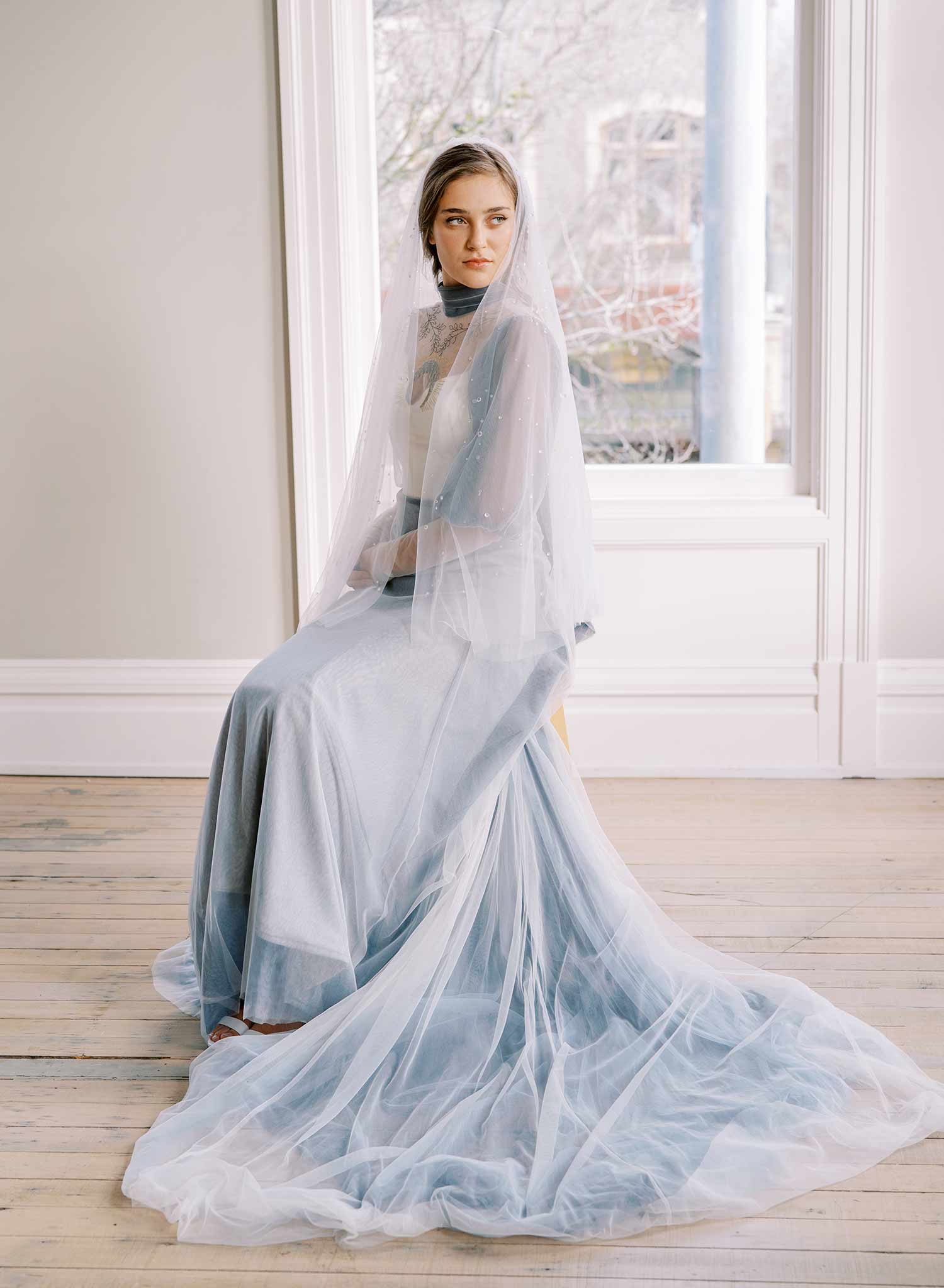 clear crystal raindrop tulle bridal veil with blusher, twigs and honey