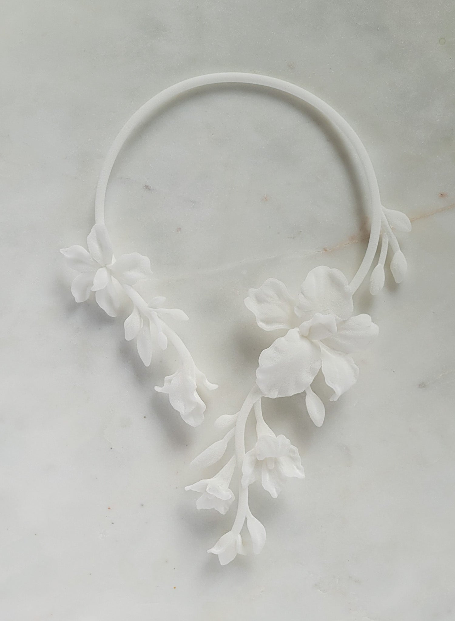 Climbing iris bridal necklace - Style #2614