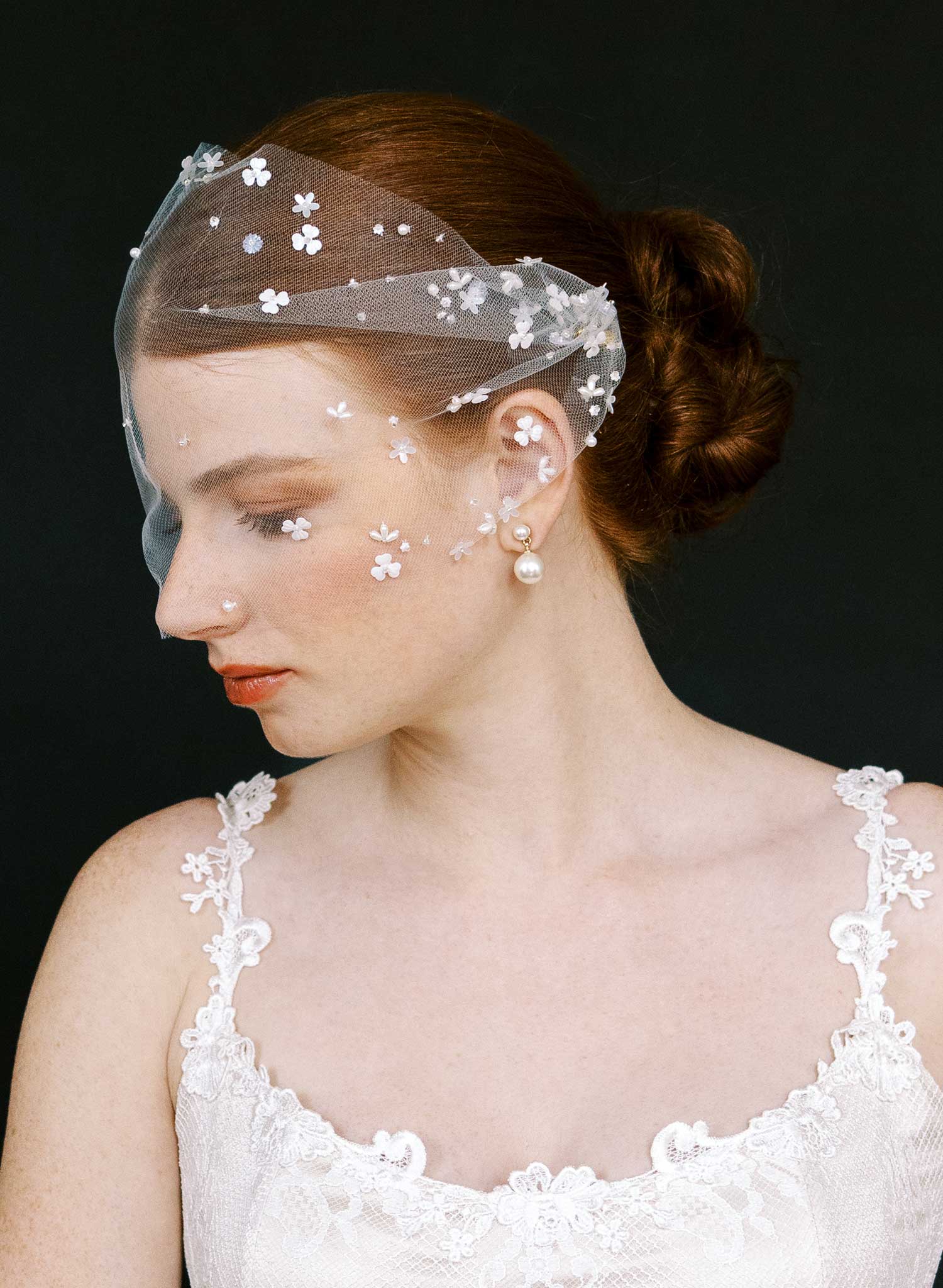 Airy florals tulle bandeau veil - Style #2622