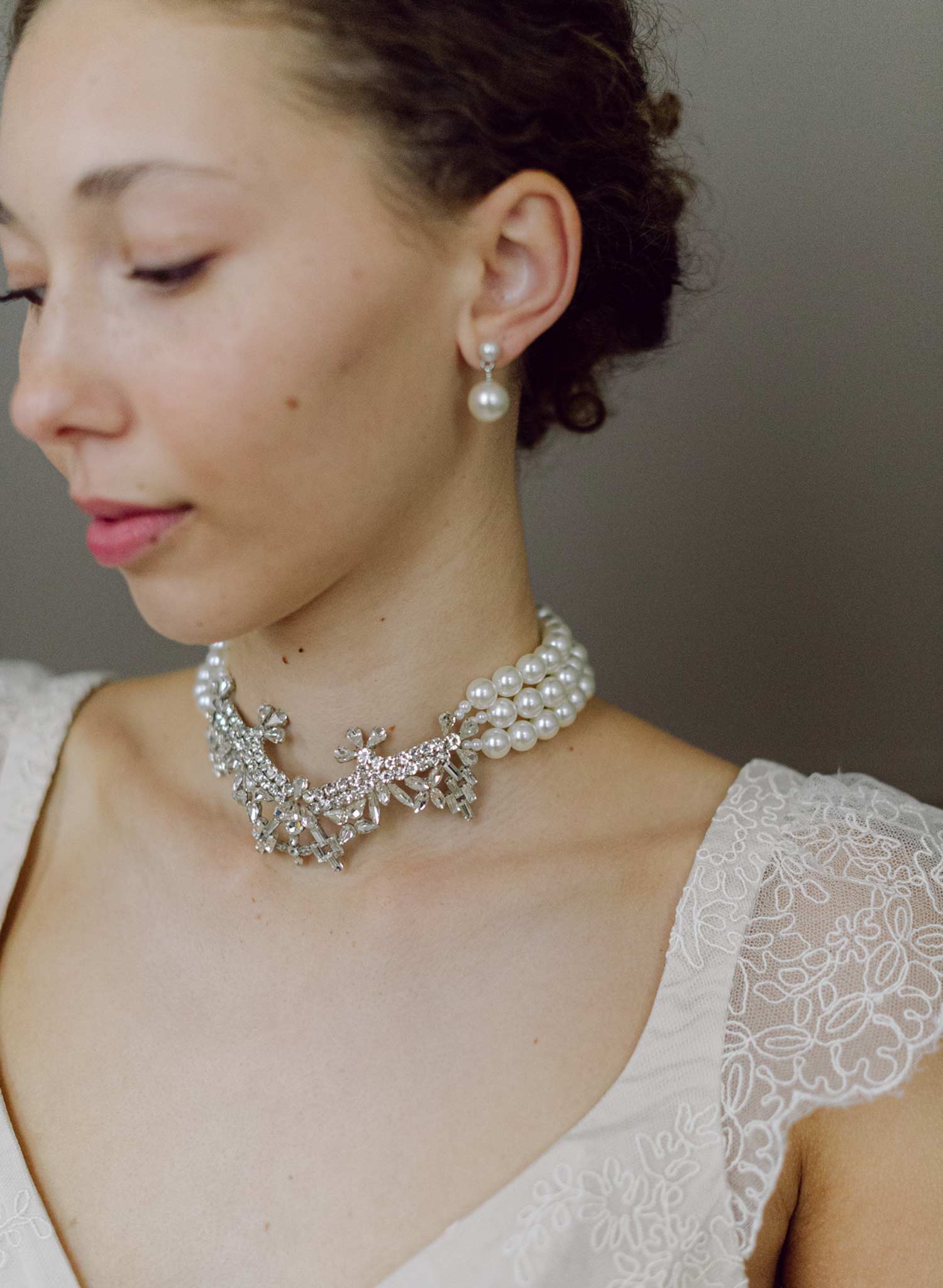 Pearl and crystal choker necklace - Style #2629