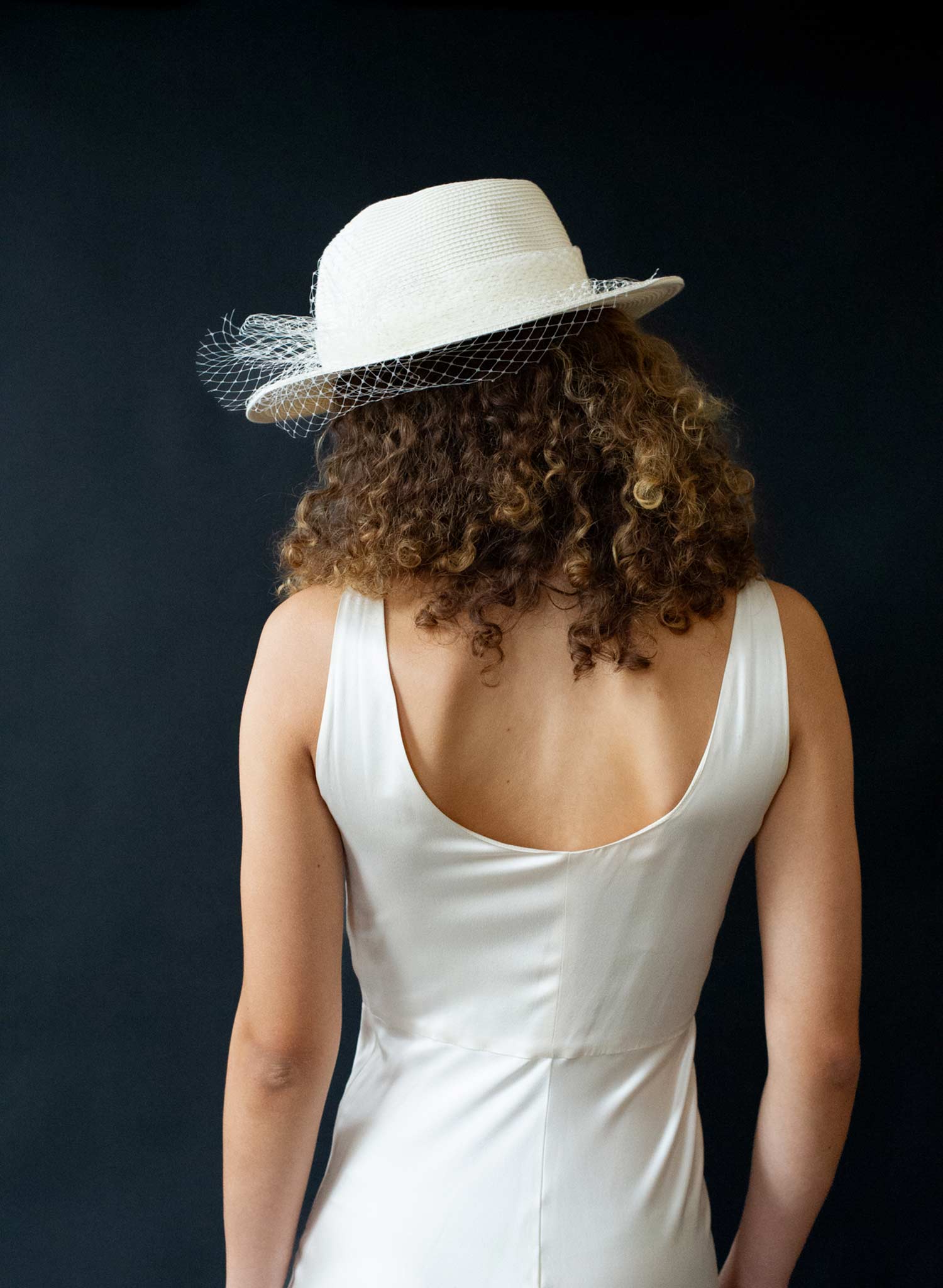 Straw fedora with birdcage veil - Style #2631