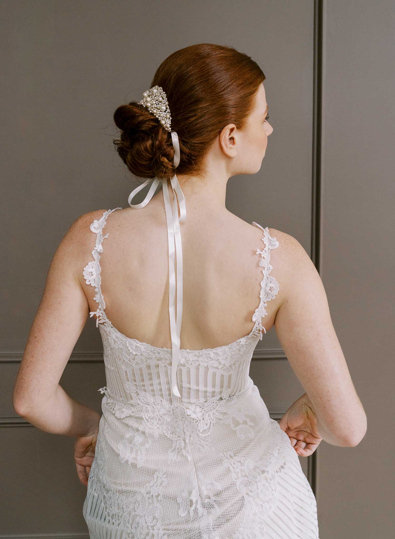 Decadent wide pearl bun wrap - Style #2658