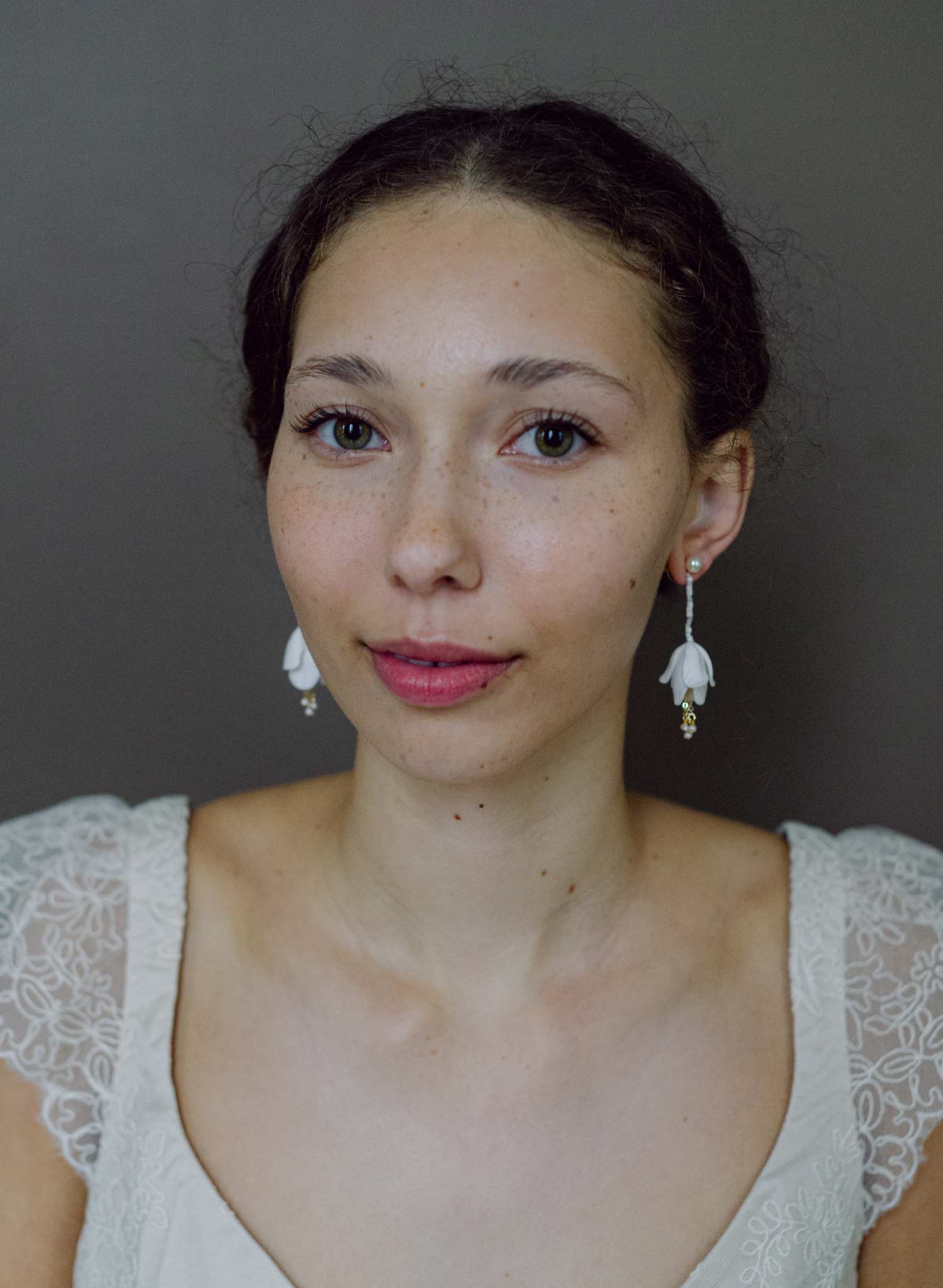 Clay tulip and seed bead dangling earrings - Style #2659