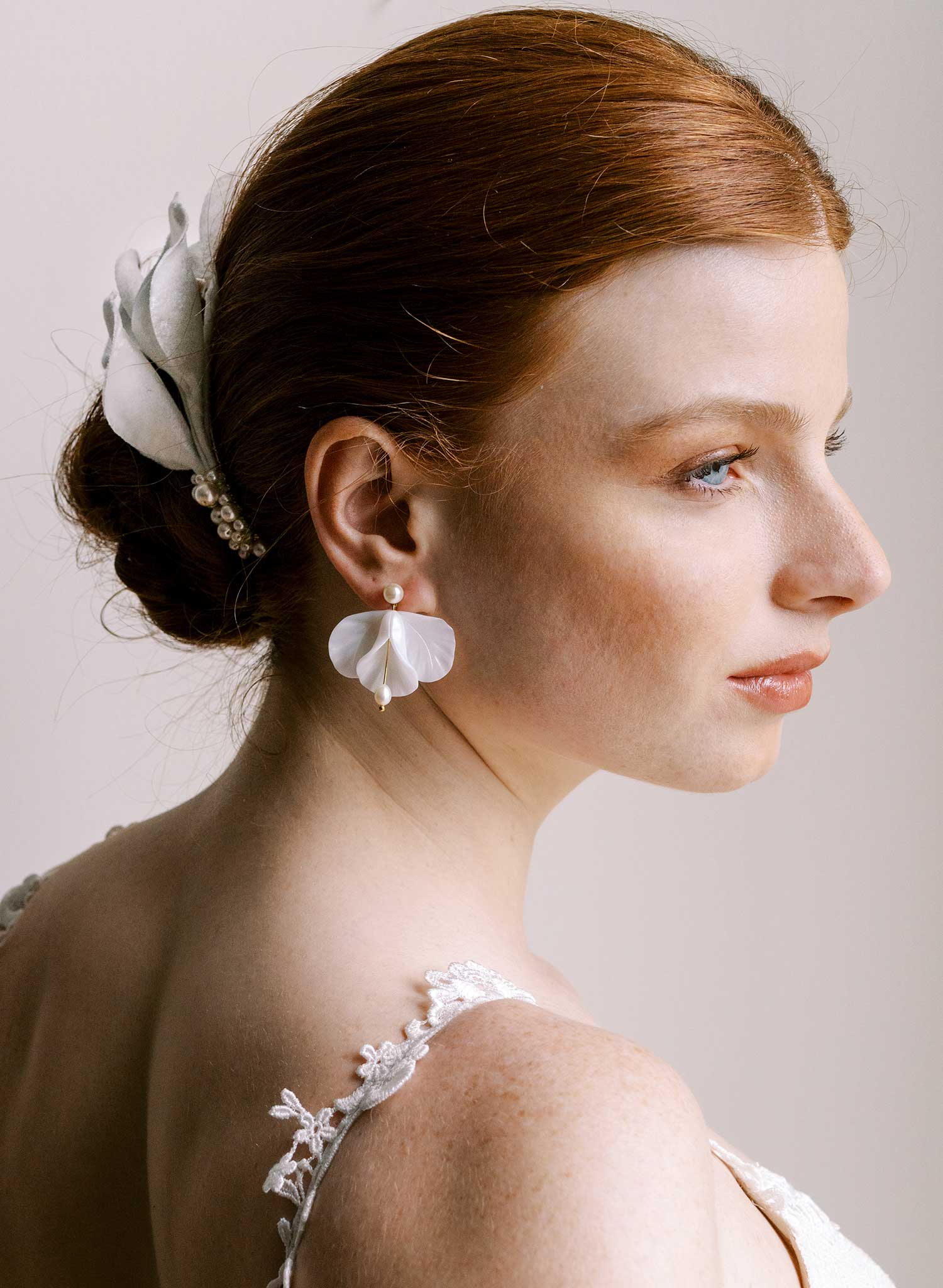 Sculpted iris earrings with pearls - Style #2665