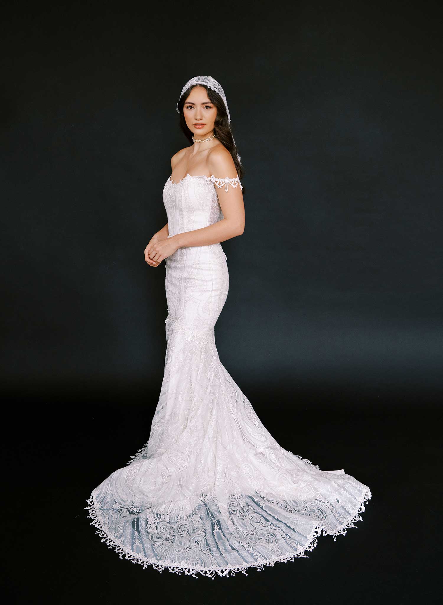 Beaded lace juliet veil - Style #2686