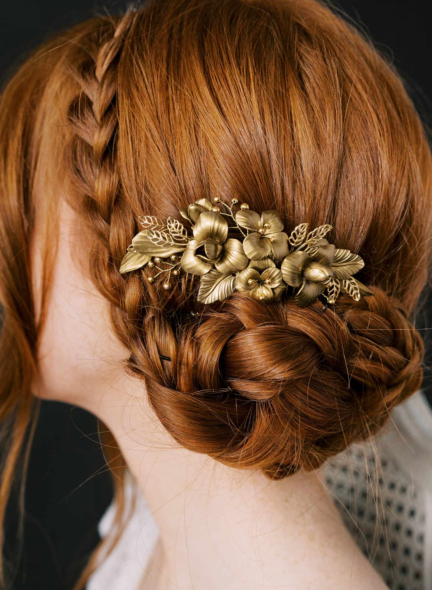 gold flower bridal hair comb by twigs and honey