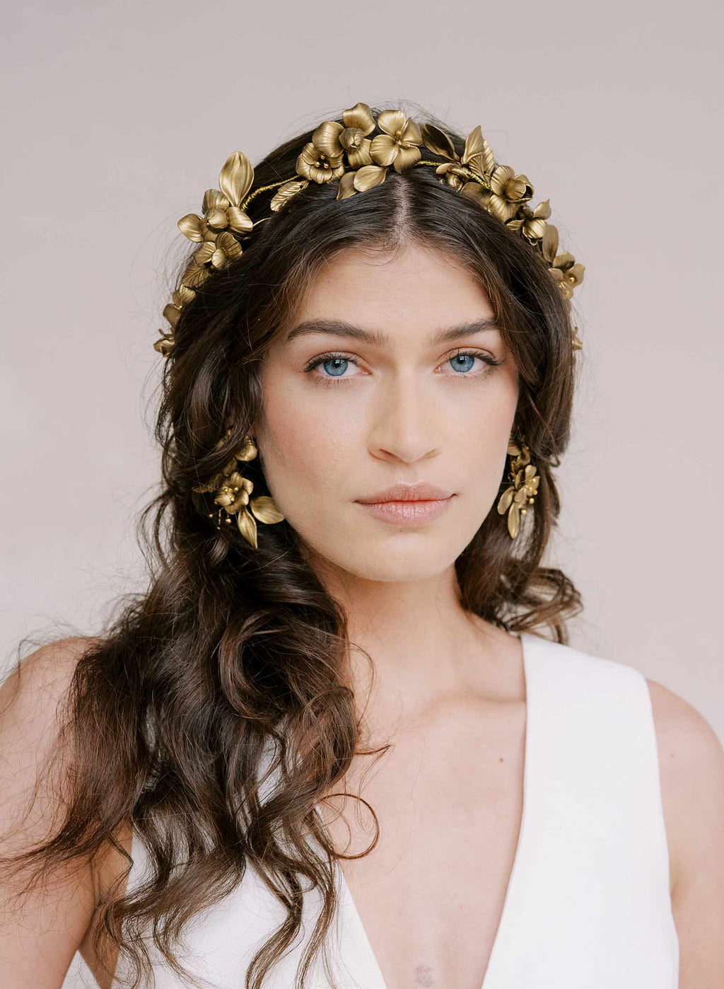 Bridal flower crown, clay flowers - Gilded blossoms regal  display picture 3