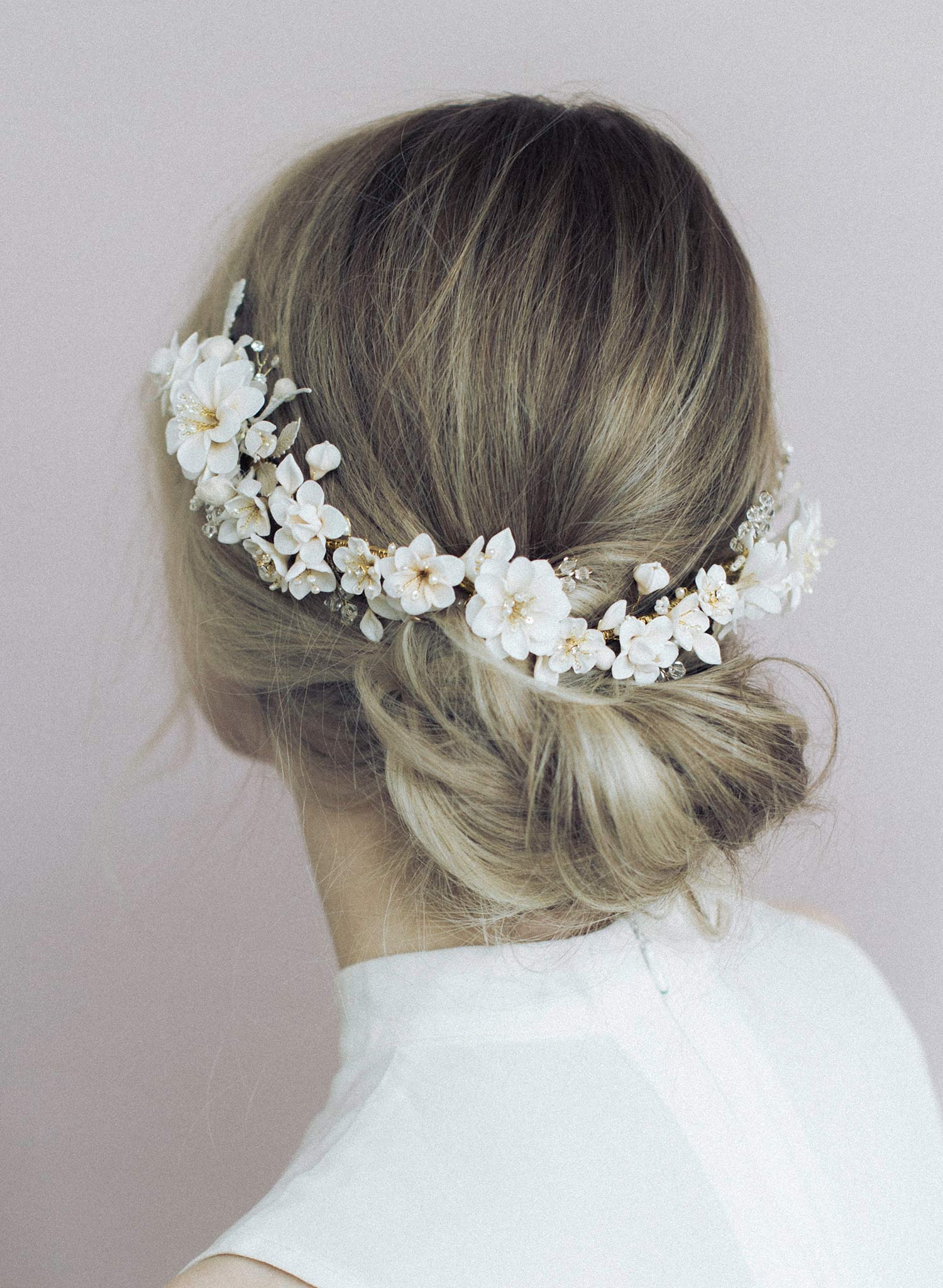Creamy blossom hair vine - Style #942