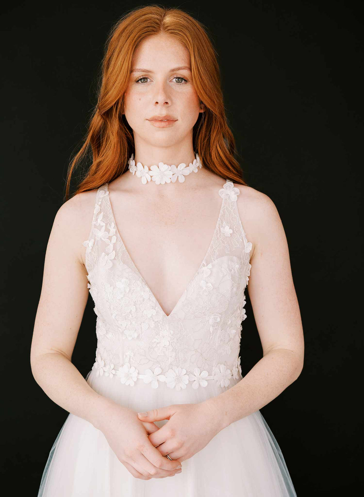 Floral wedding necklace - Embroidered primrose choker necklace