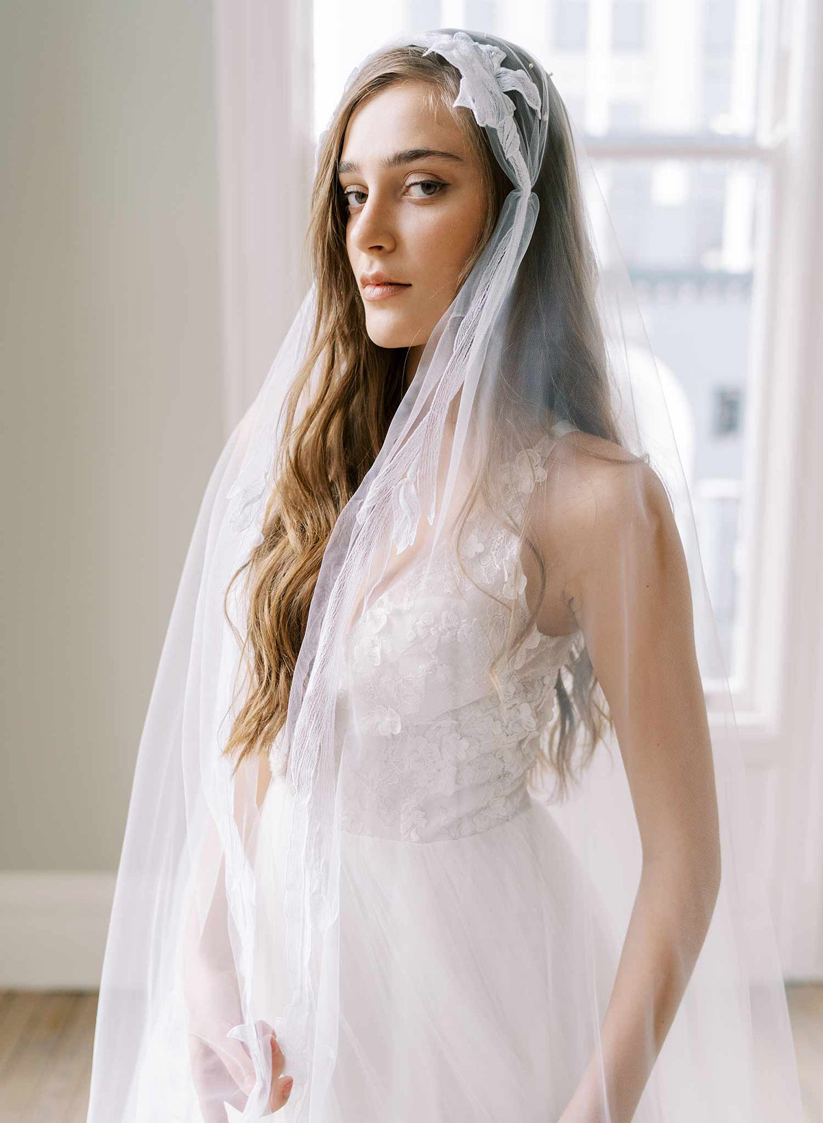 Beautiful lace veil ? Royal Lace Veil, Two Tier, Cathedral Length – Calily Bridal main image 3