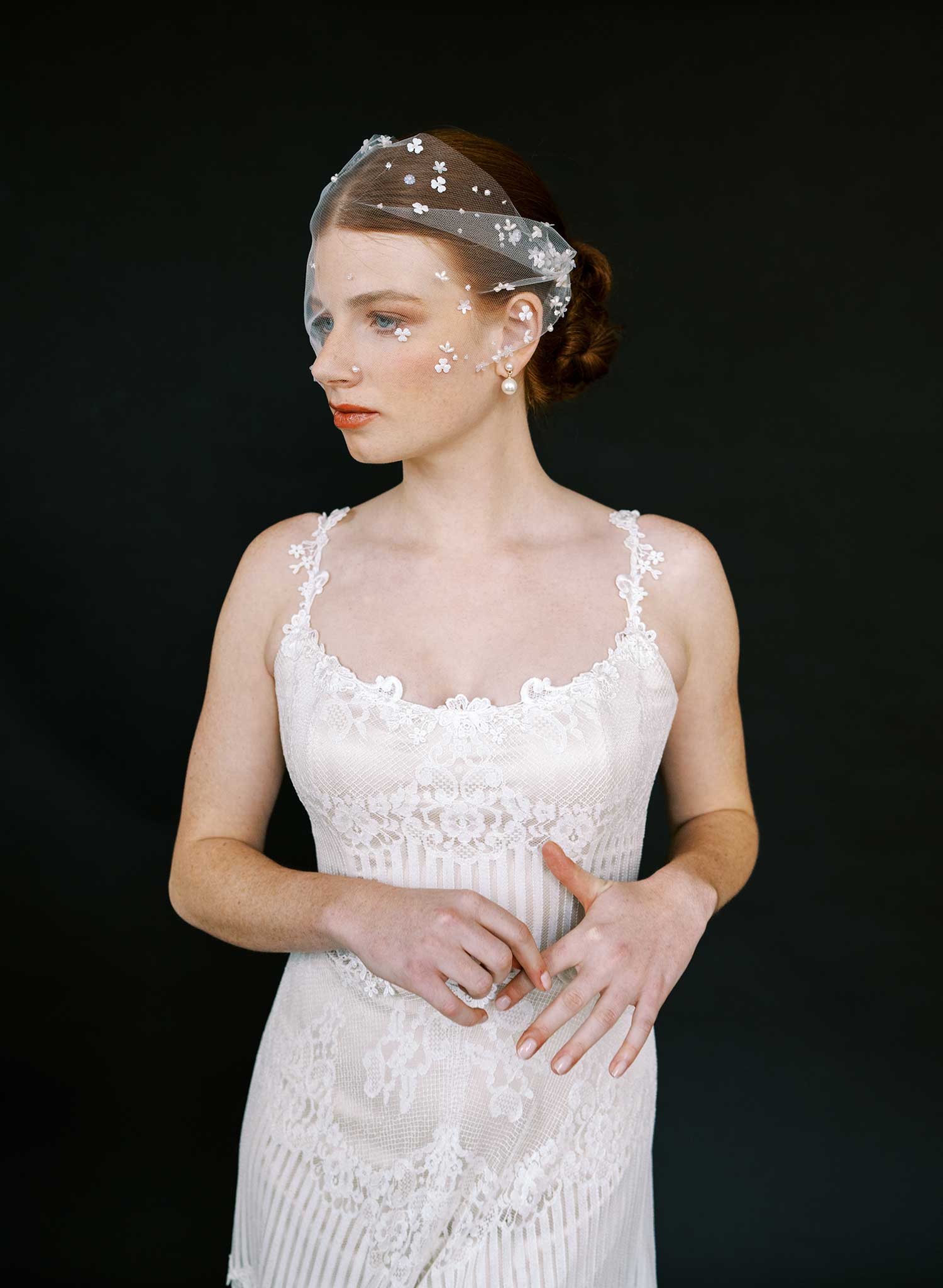 Airy florals tulle bandeau veil - Style #2622