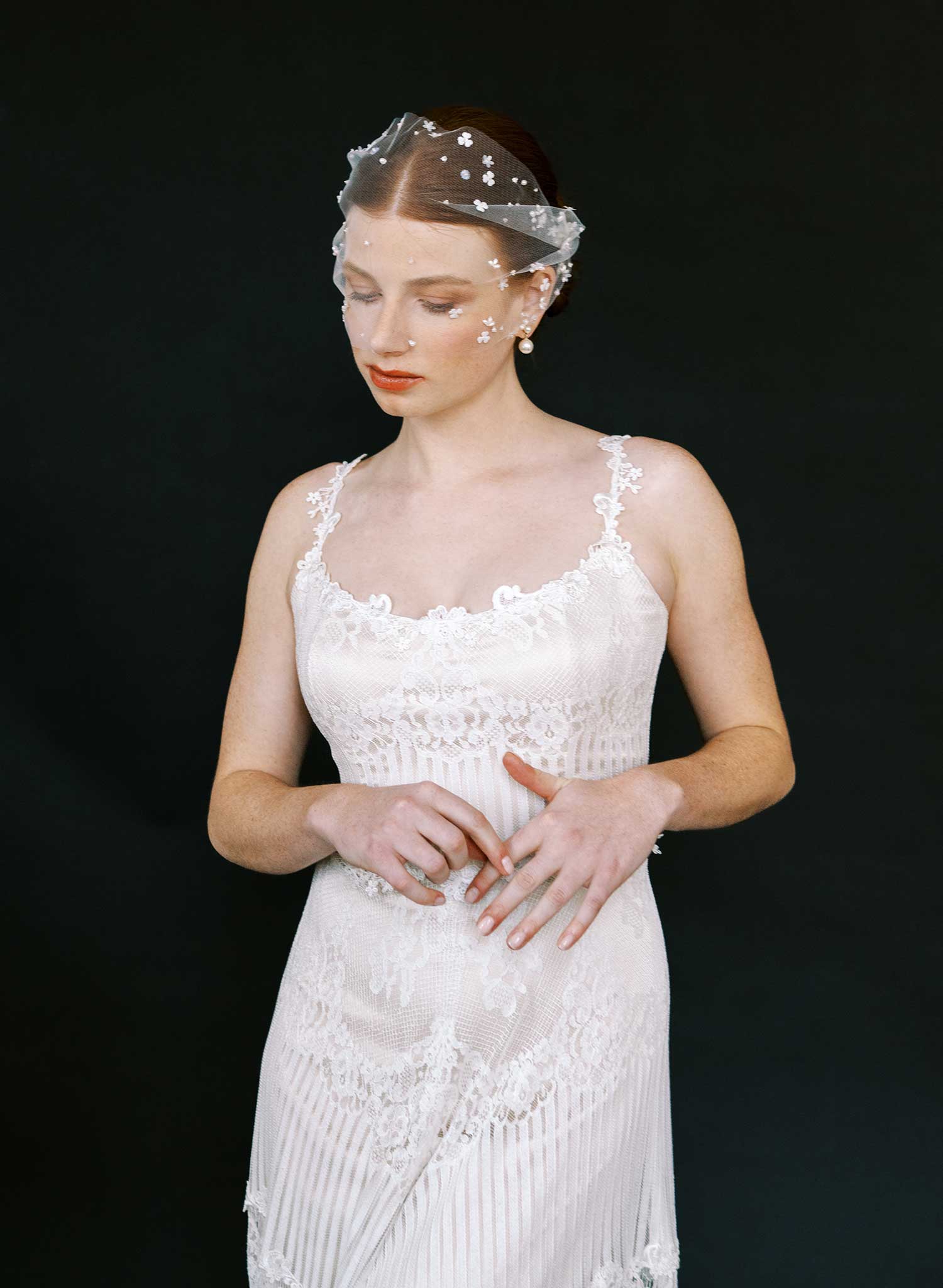 Airy florals tulle bandeau veil - Style #2622