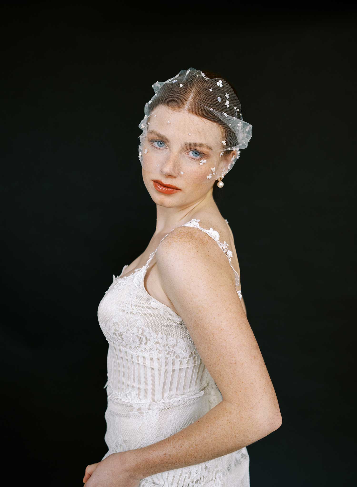 Airy florals tulle bandeau veil - Style #2622