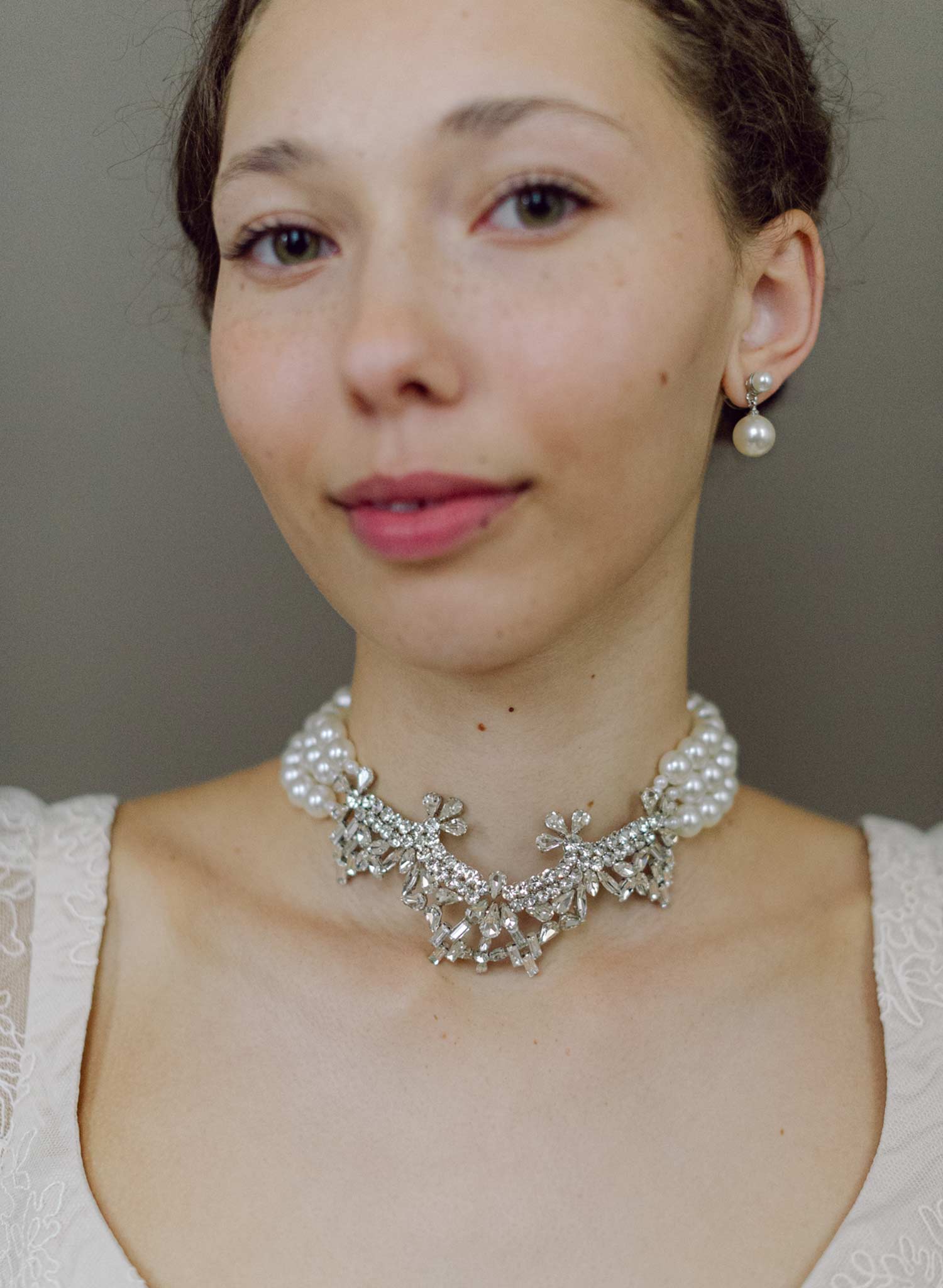 Pearl and crystal choker necklace - Style #2629