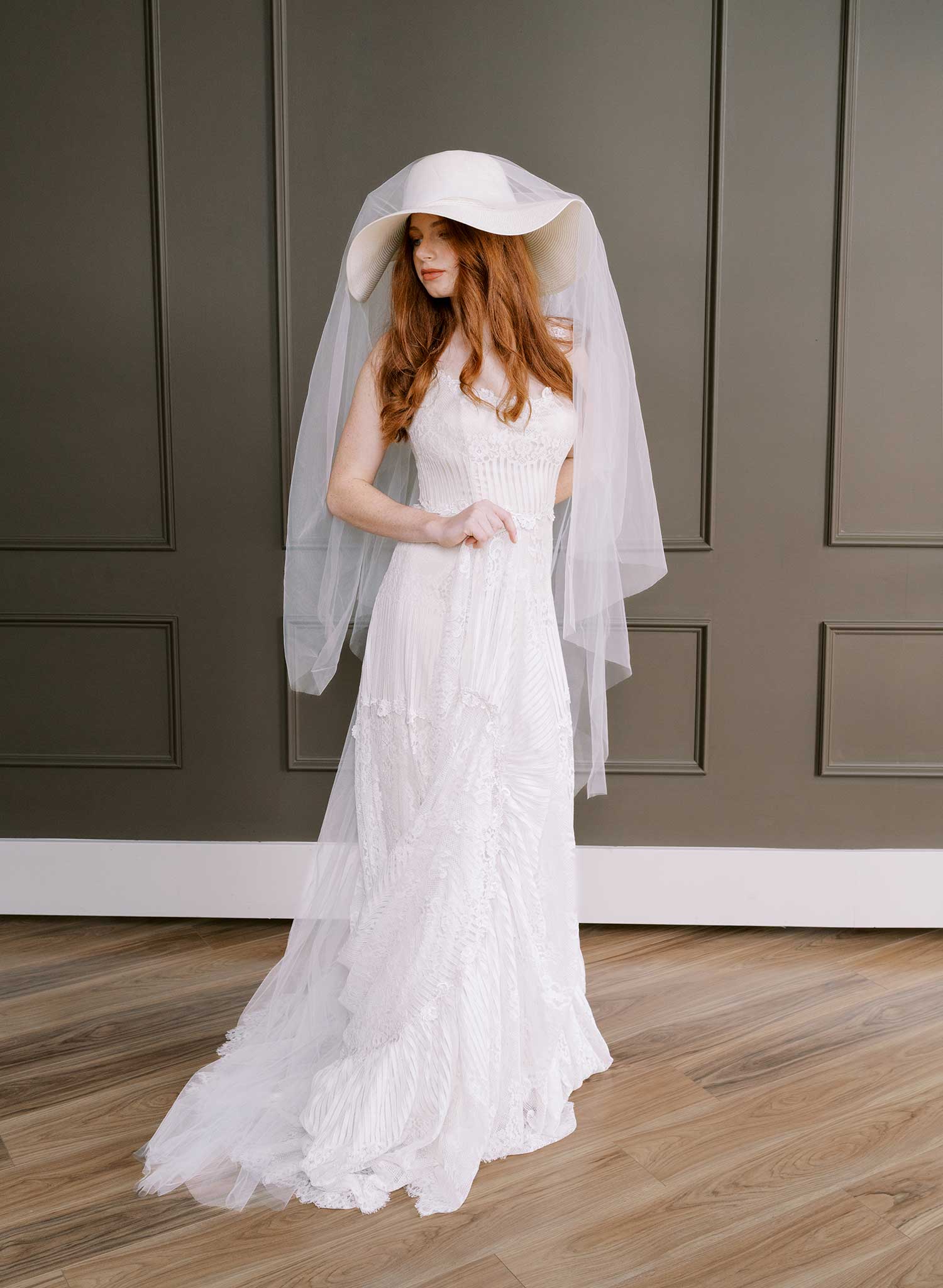 Wide straw bridal hat with chapel veil - Style #2638