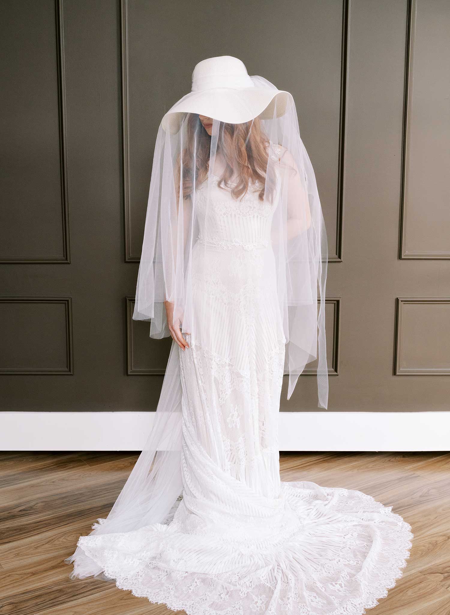 Wide straw bridal hat with chapel veil - Style #2638
