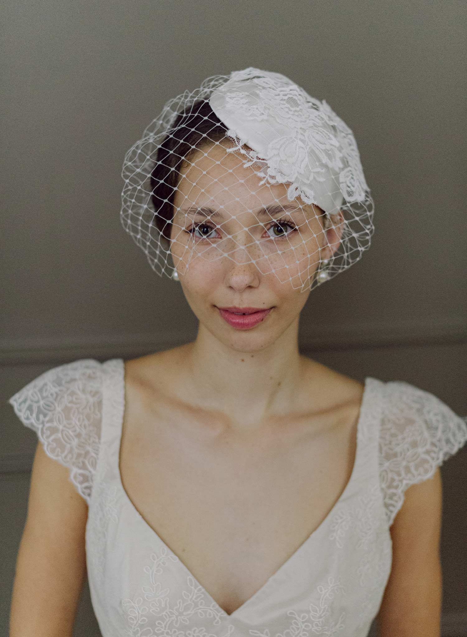 Teardrop silk and lace bridal birdcage veil - Style #2639