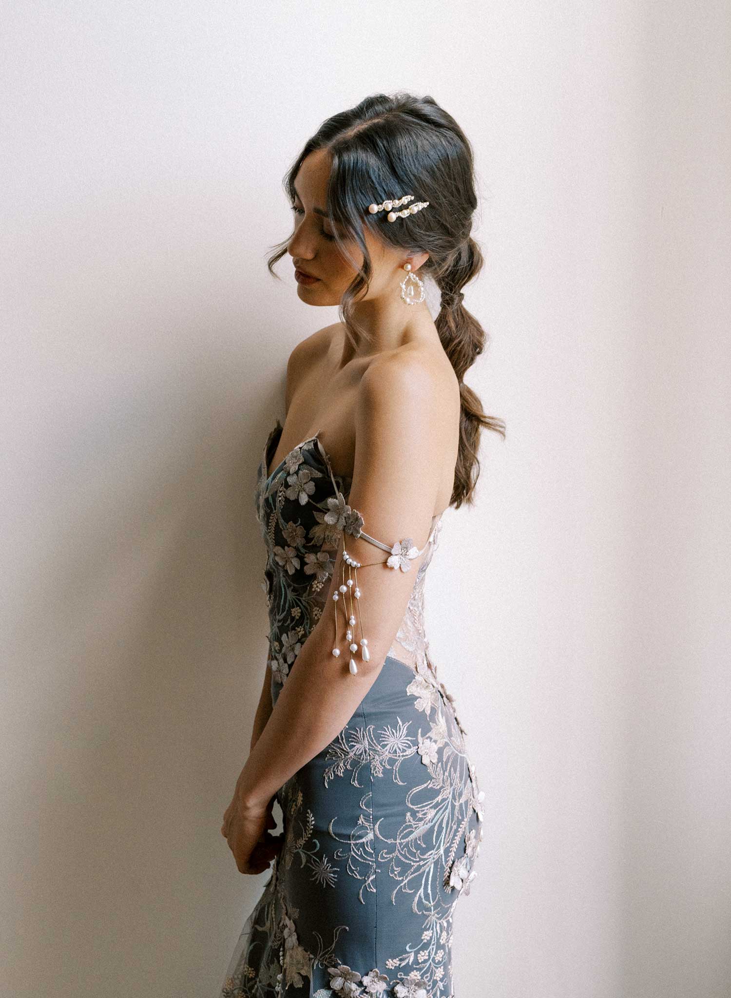 Twisted pearl bridal bobby pin pair - Style #2655