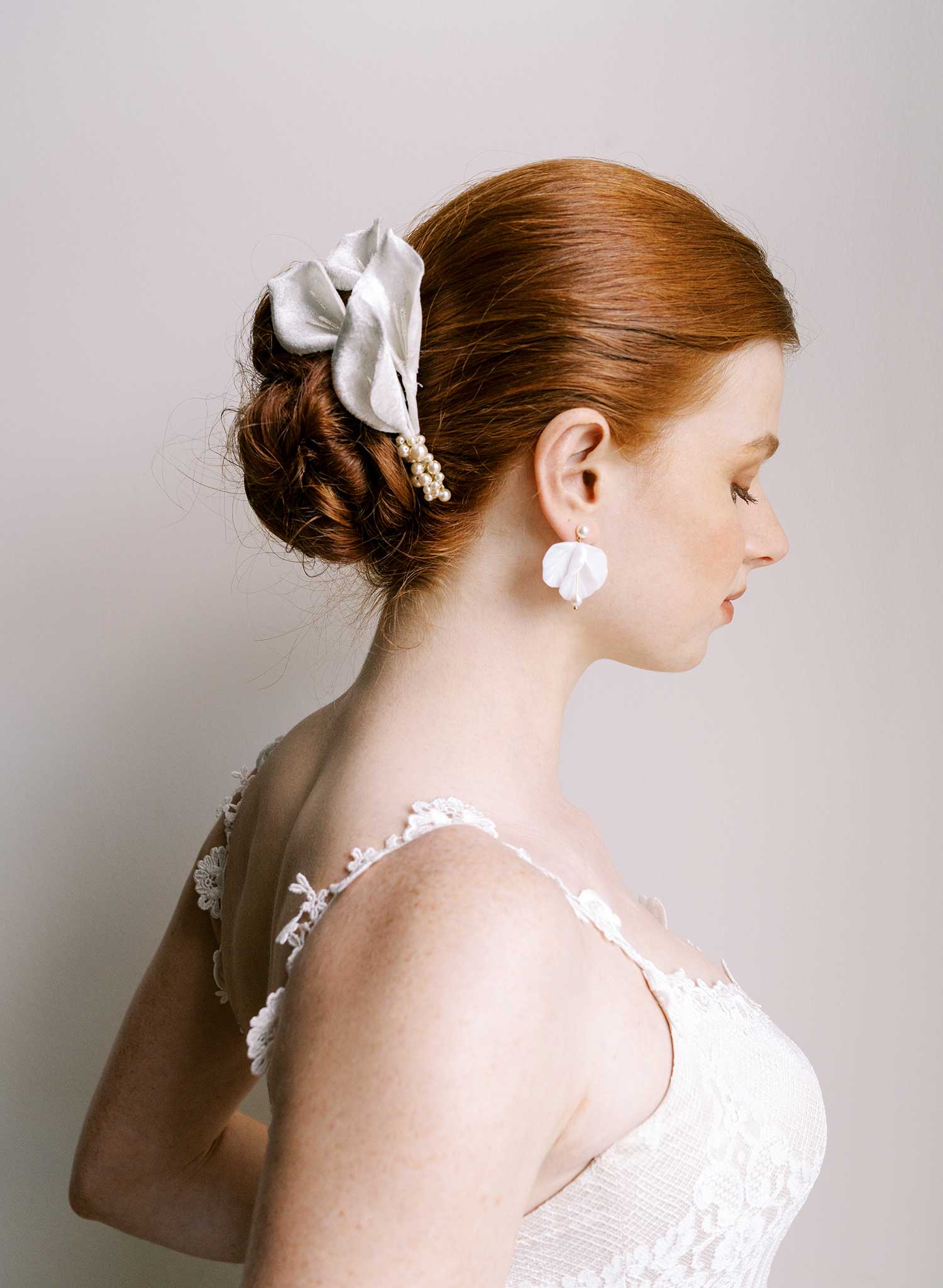 Velvet calla lily hair comb - Style #2669