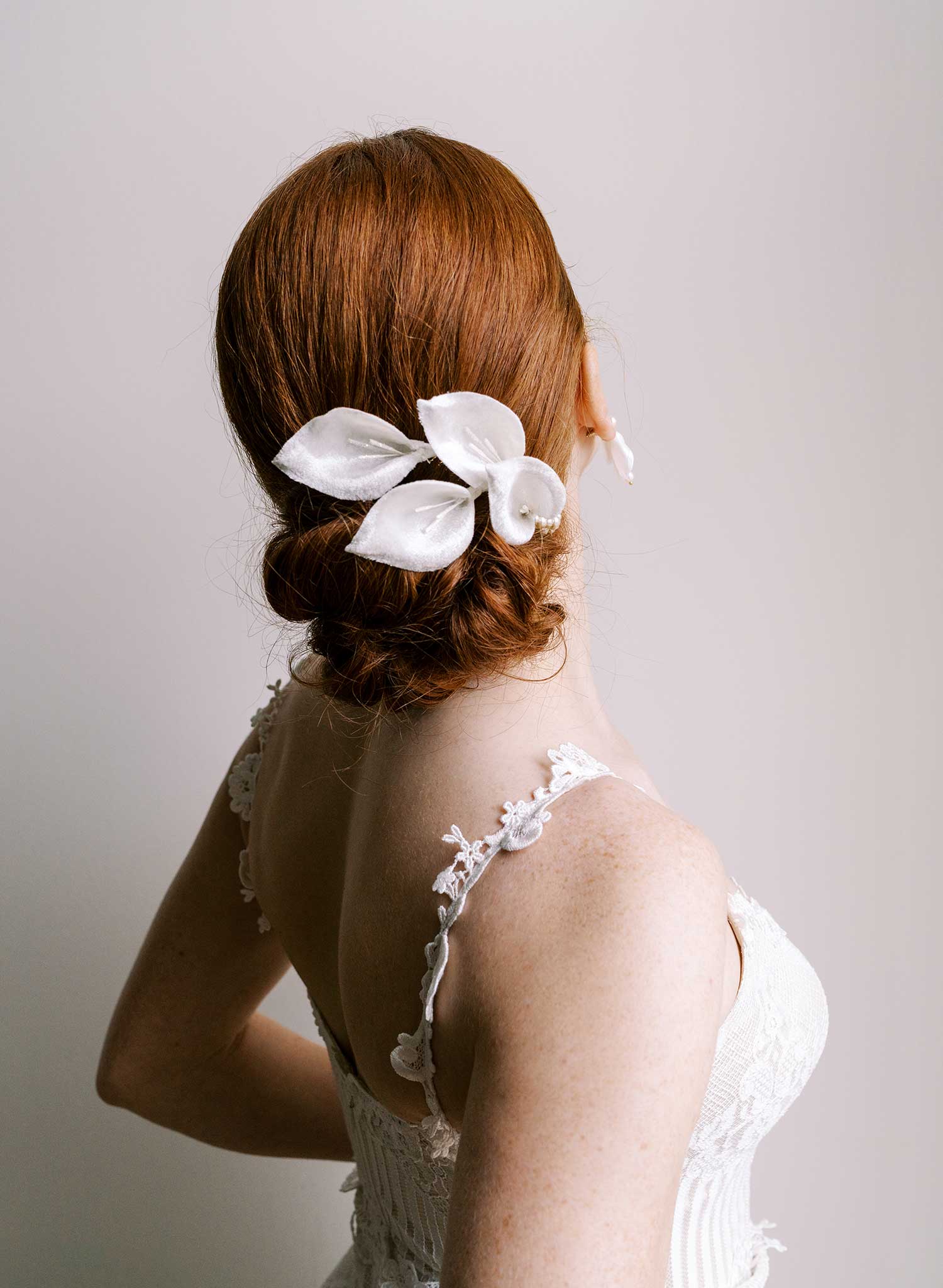 Velvet calla lily hair comb - Style #2669