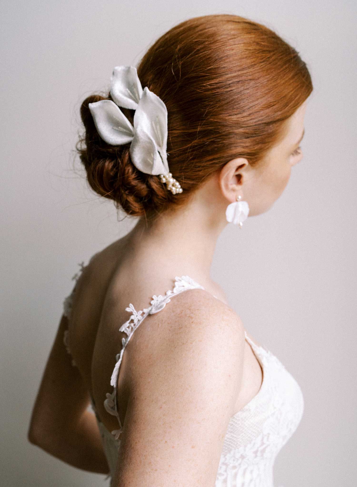 Velvet calla lily hair comb - Style #2669