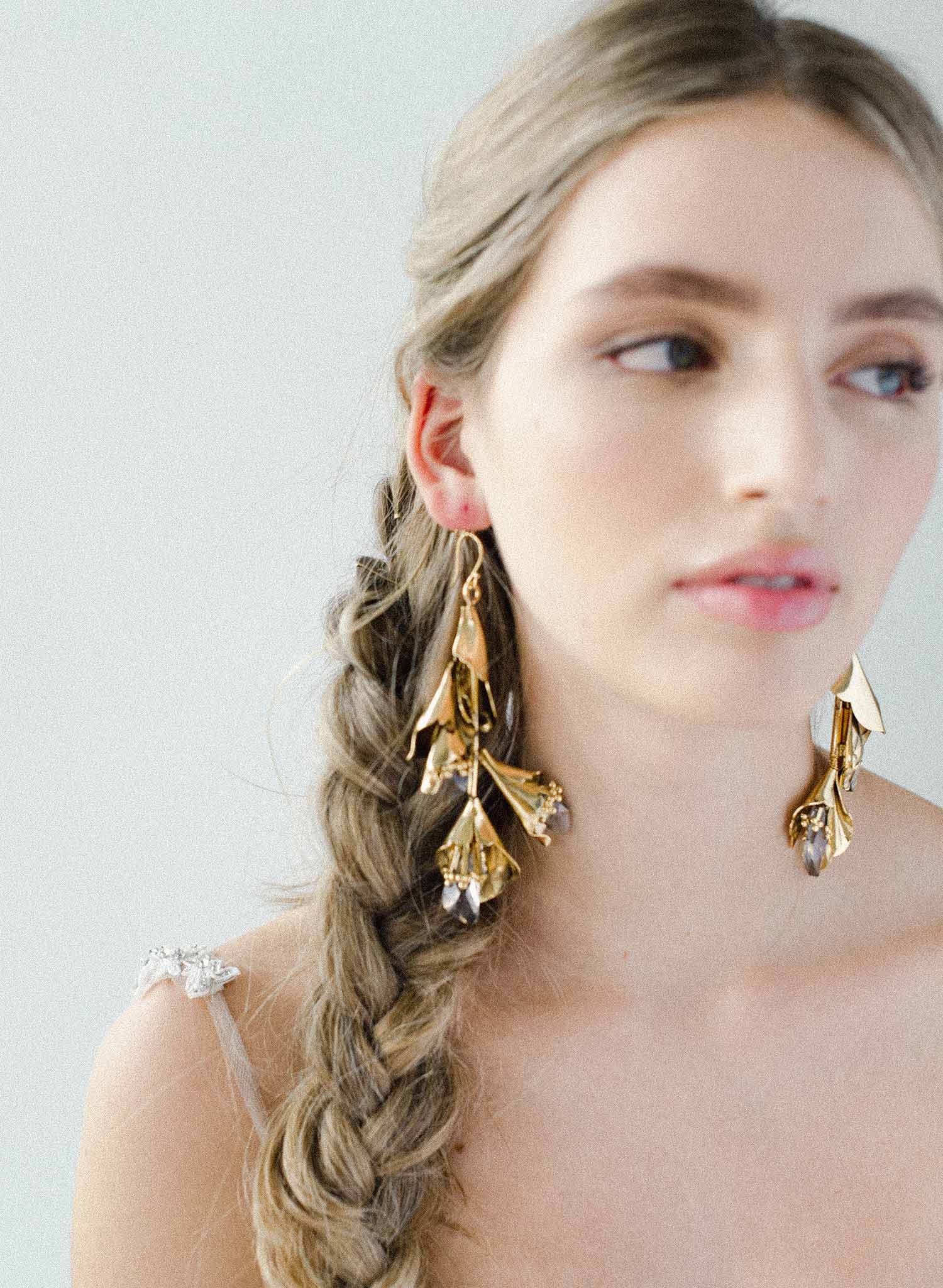 Modern florals and crystals earrings - Style #2045