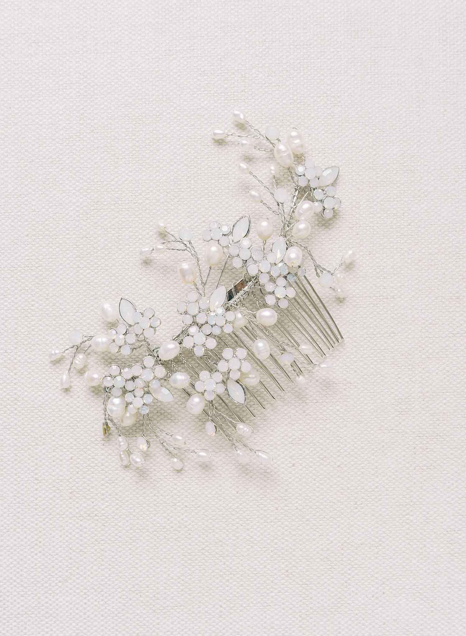 Amazon.com : Brishow Brides Wedding Hair Comb Silver Pearl Bridal Hair  Pieces Flower Crystal Hair Accessories for Women and Girls : Beauty &  Personal Care