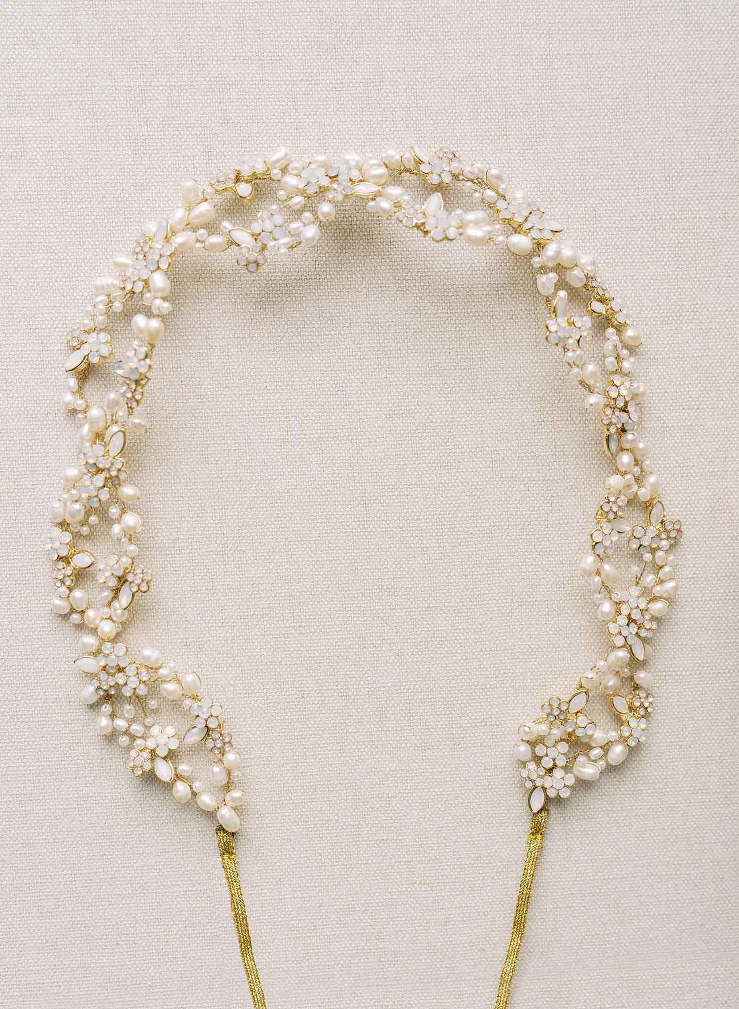 Decadent pearl infinity loops vine - Style #2131