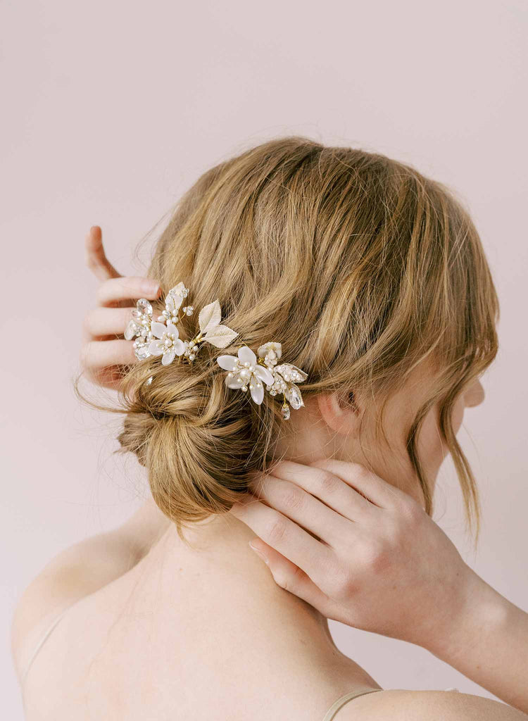 bride handmade flower hairpins by twigsandhoney