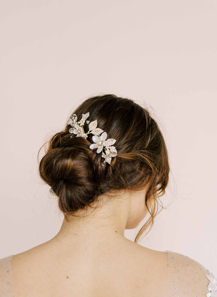 bride handmade flower hairpins by twigsandhoney