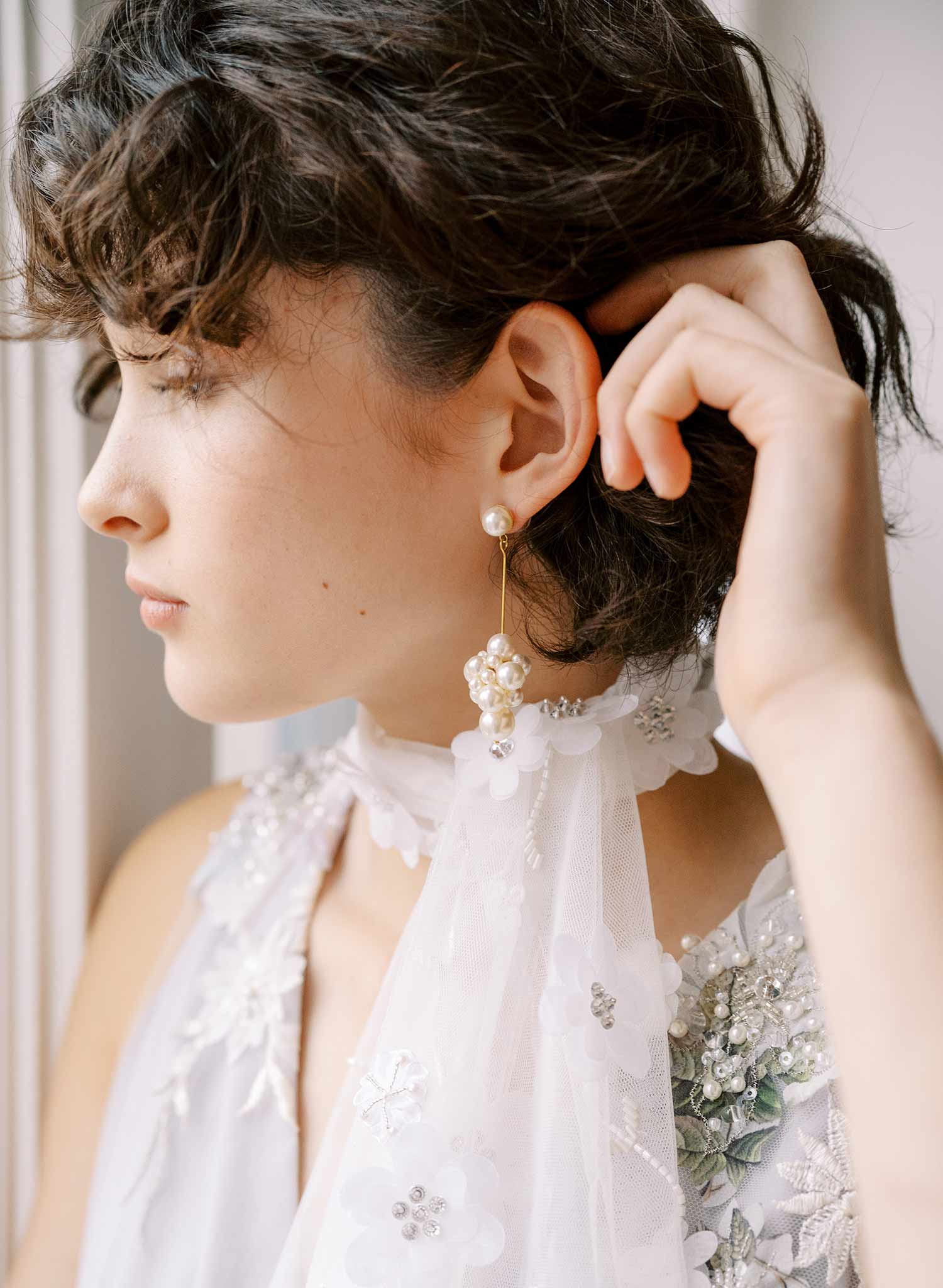 Doubnine Pearl Drop Earrings Long Chain Dangle Earrings Wedding Jewelry for  Women : Amazon.in: Jewellery