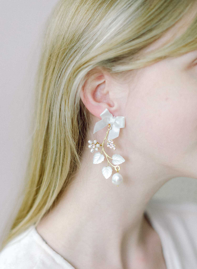 bridal bow and pearl earrings by twigs & honey