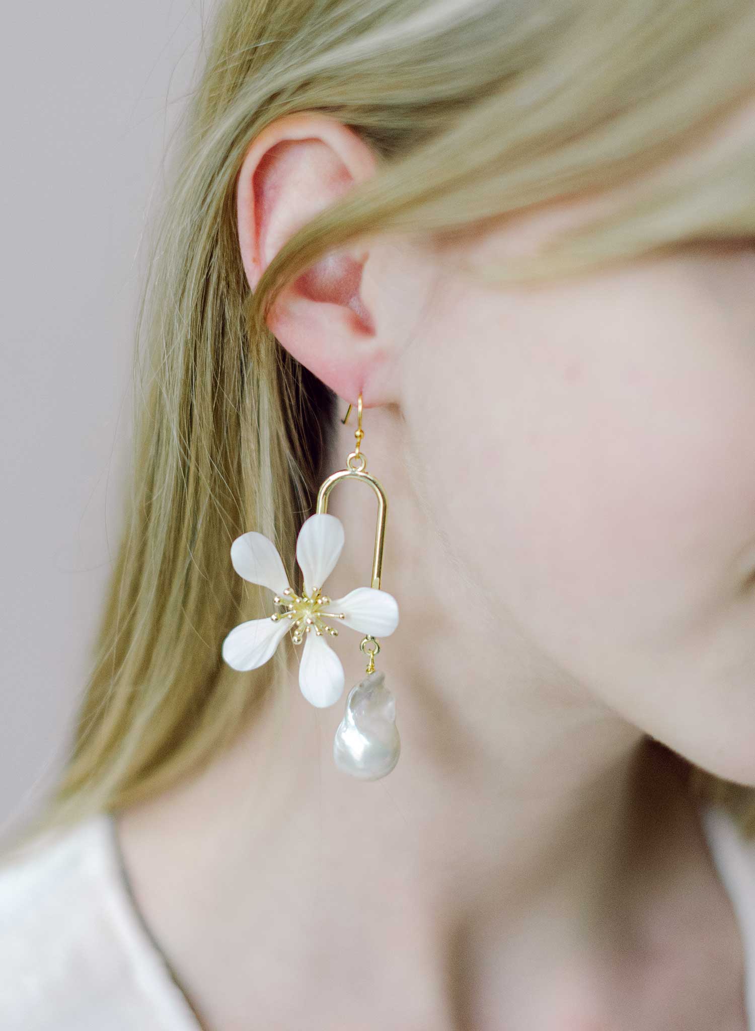 Bridal floral earrings pearl earrings Modern magnolia and pearl drop earrings Style 2313