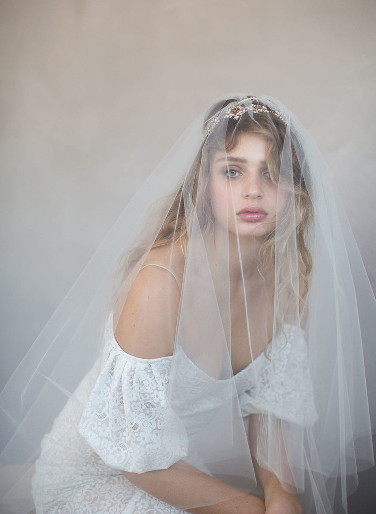 subtle lift veil, bridal veil, wedding veil, vintage inspired, twigs and honey