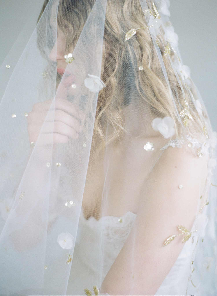 Trellis and blossom embroidered veil - Style #864