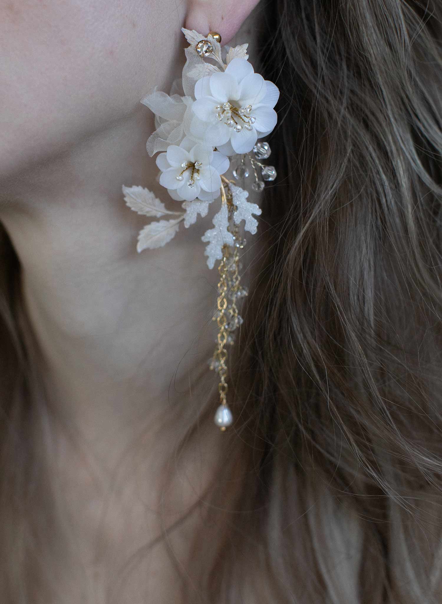 bridal earrings, clay flower earrings, ivory bridal earrings, bridal accessory, wedding jewelry, jewelry, earrings, twigs and honey