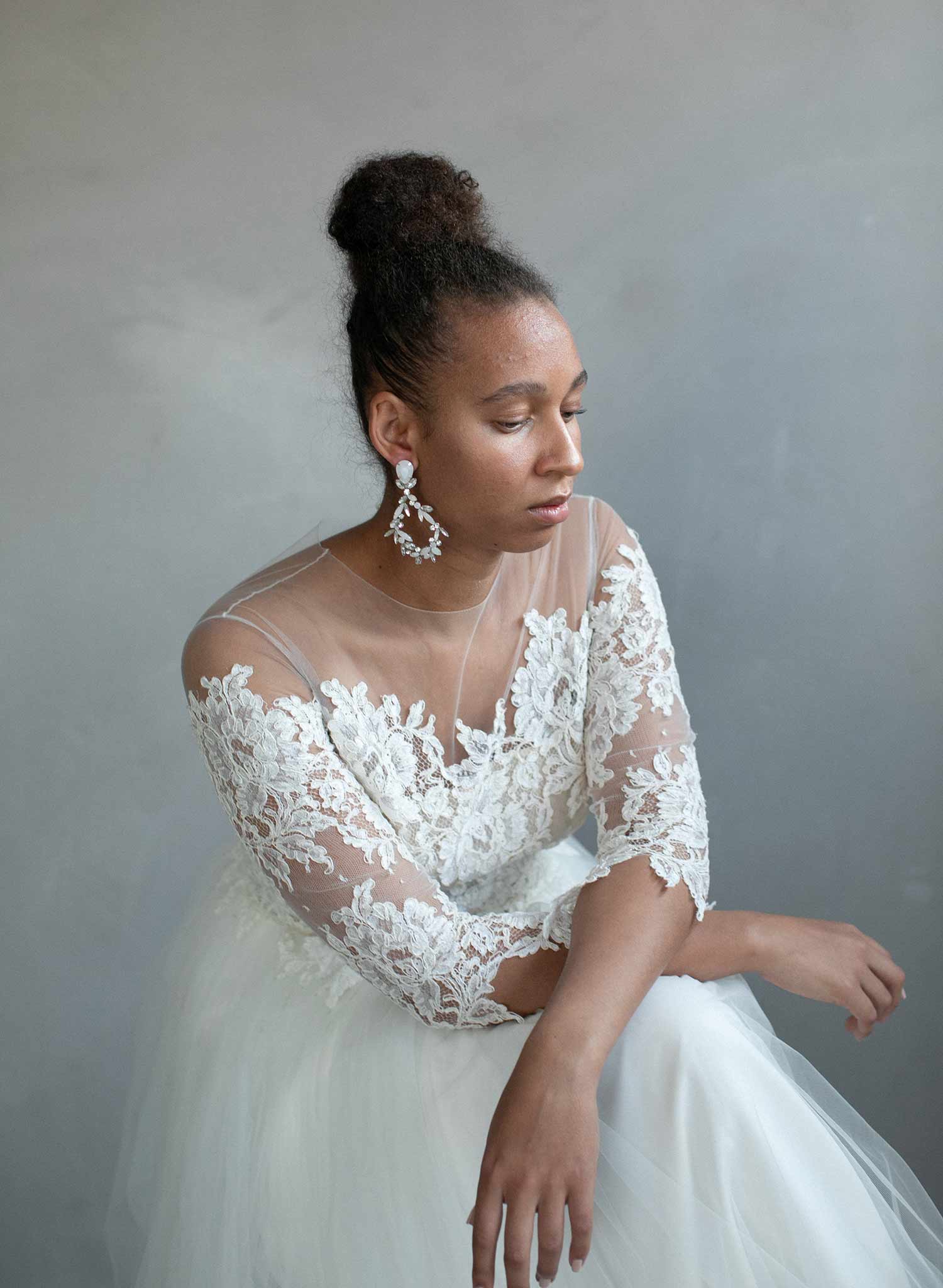 Earrings for shop lace wedding dress