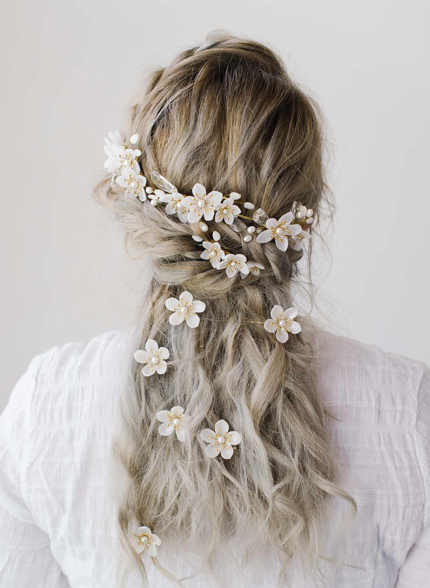 30 Stunning Yet Simple Wedding Hairstyles for All Textures