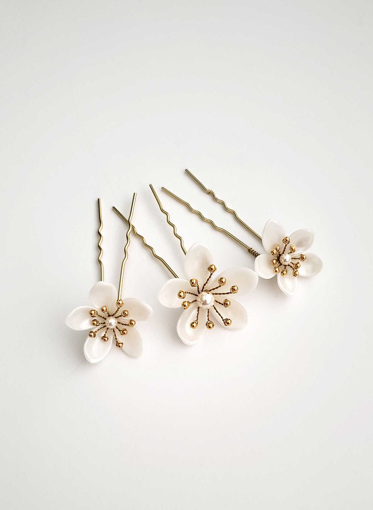 Pearlescent flowers bridal hair pin set of 3 - Style #2077